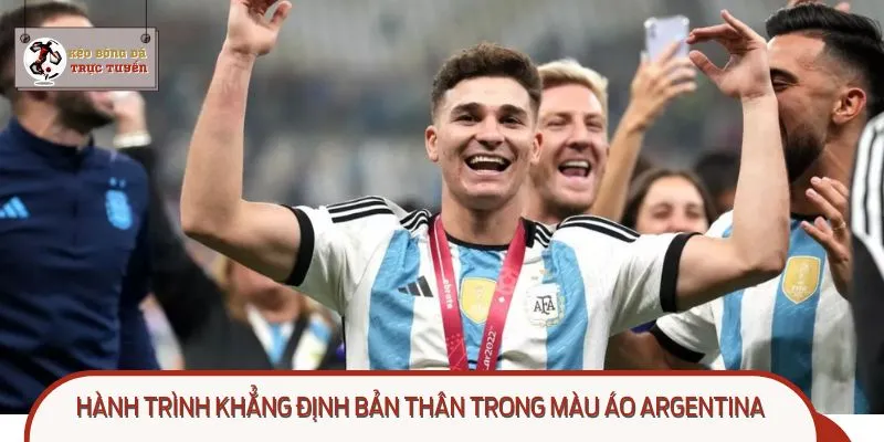 Julian Alvarez chính thức gia nhập đội tuyển quốc gia Argentina từ năm 2021